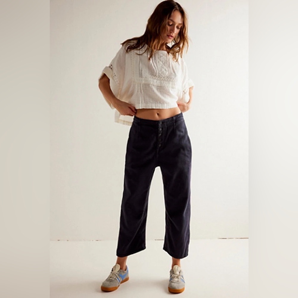 Women's Black Cropped Pants
